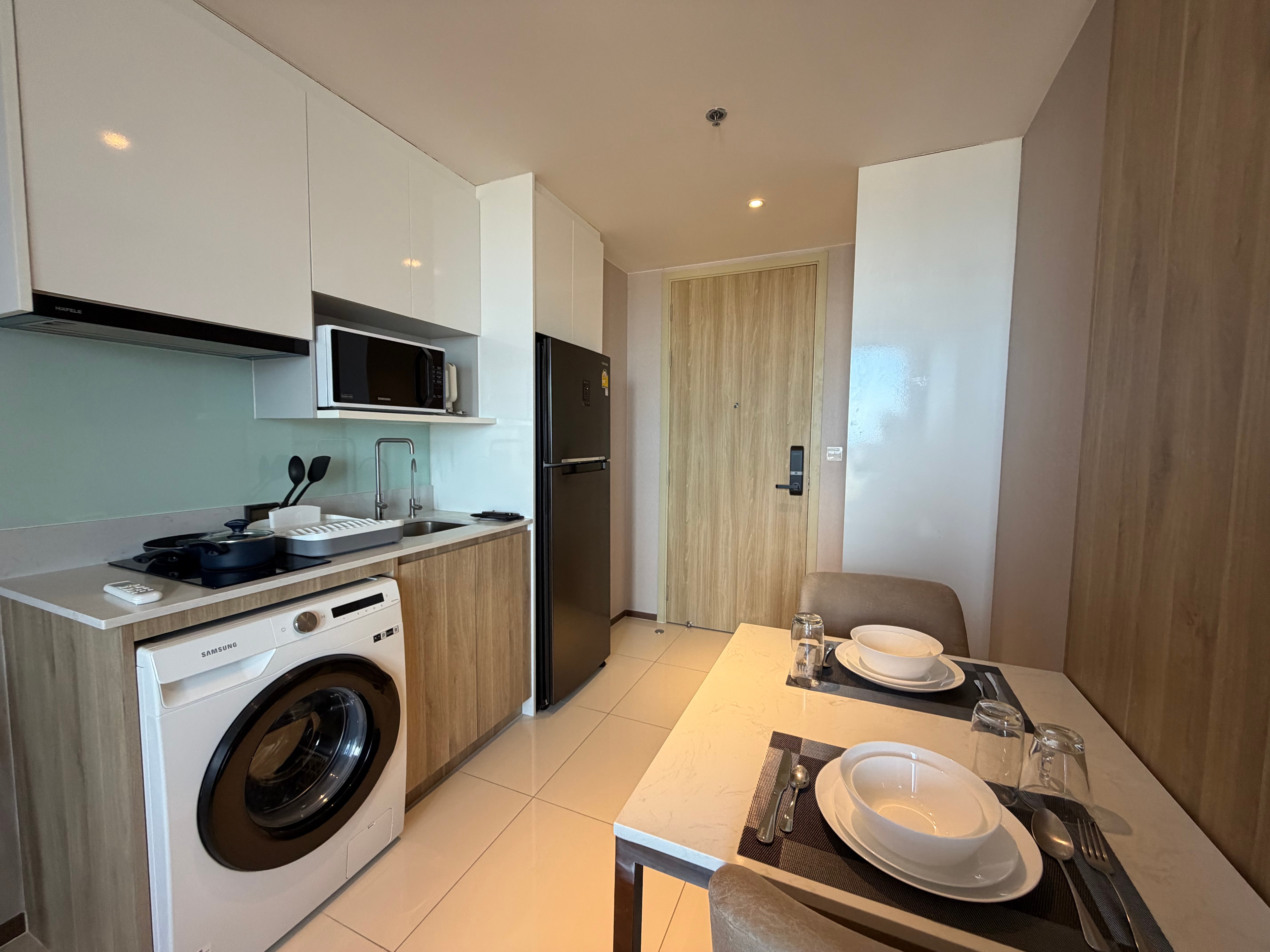 Corner Unit available for Rent In North Pattaya photo 15