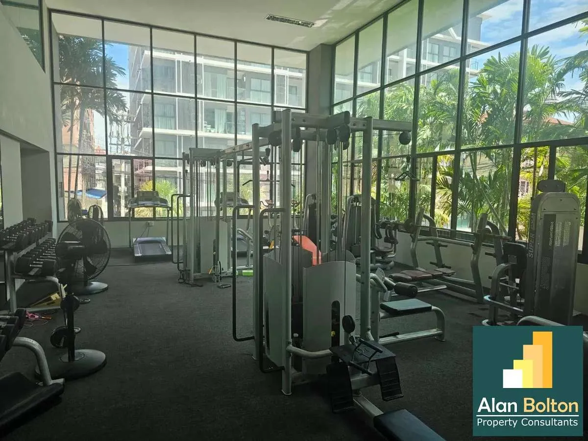 Newly Renovated Brand New Sea View 2 bedrooms 2 bathroom in Tropicana Condo for SALE photo 12