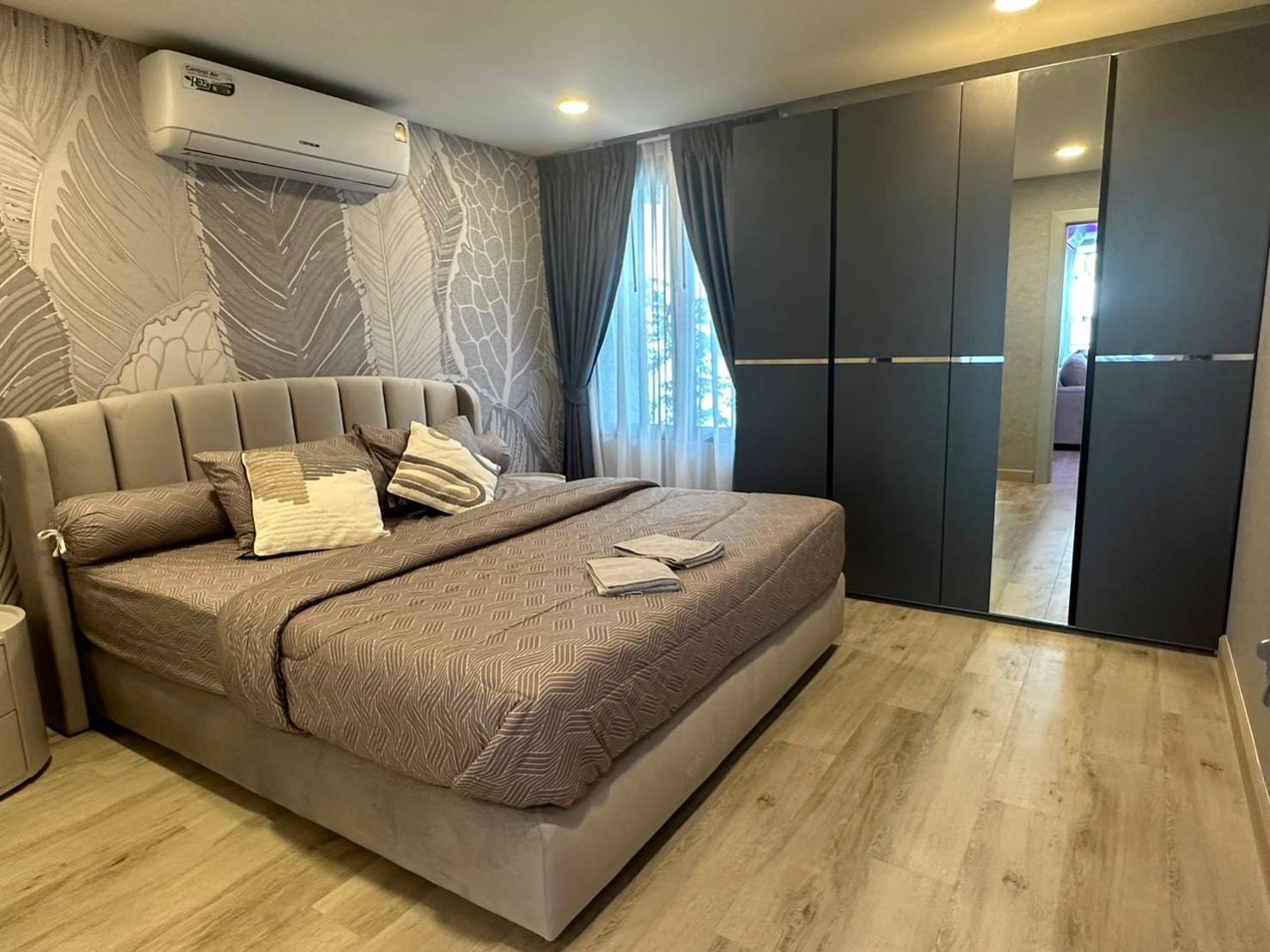 Newly Renovated Brand New Sea View 2 bedrooms 2 bathroom in Tropicana Condo for SALE photo 32