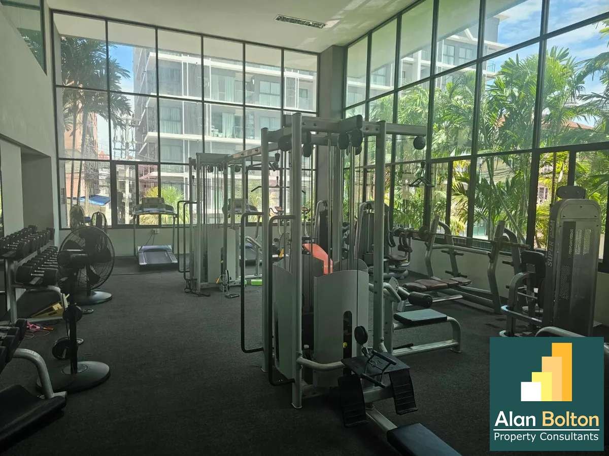 Newly Renovated Brand New Sea View 2 bedrooms 2 bathroom in Tropicana Condo for SALE photo 13