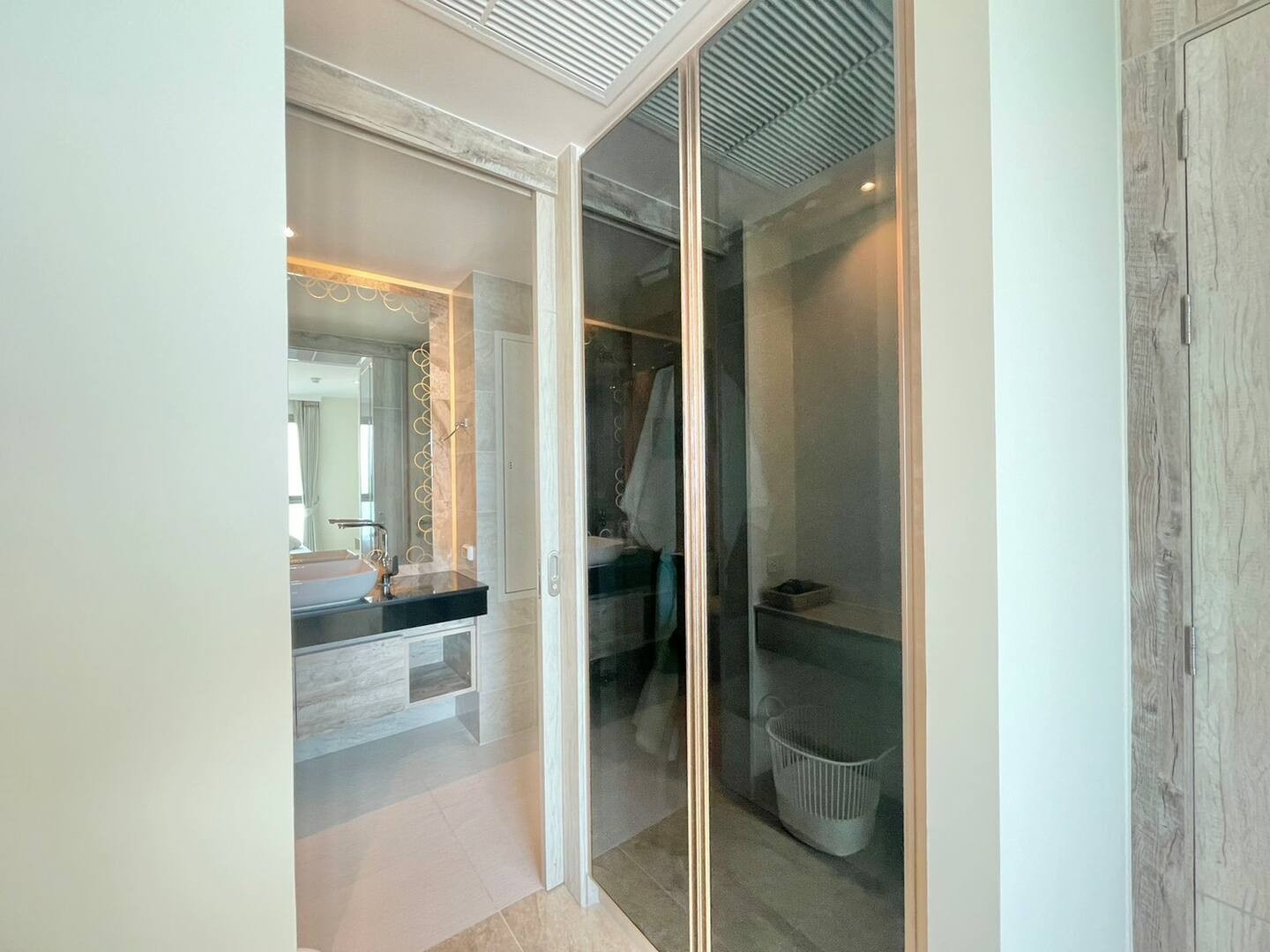 Newly Renovated Brand New Sea View 2 bedrooms 2 bathroom in Tropicana Condo for SALE photo 24