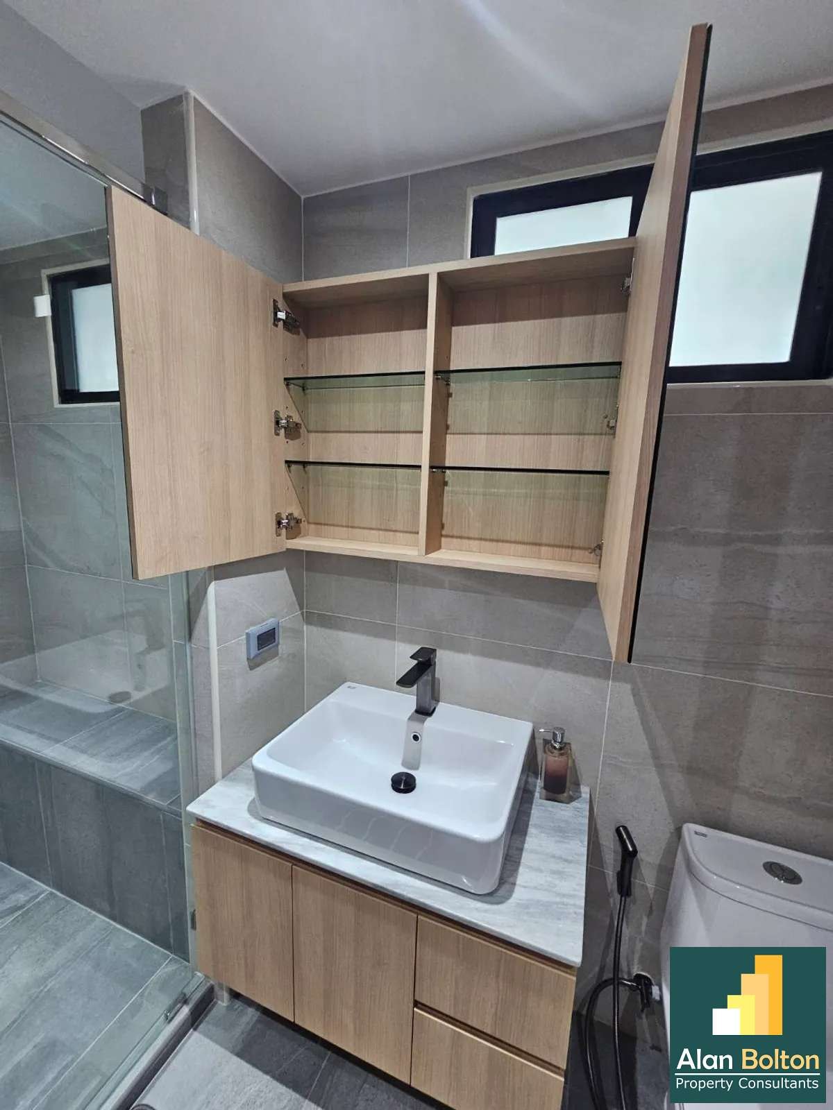 Newly Renovated Brand New Sea View 2 bedrooms 2 bathroom in Tropicana Condo for SALE photo 8
