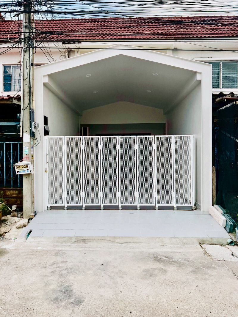 Newly renovated house for sale In East Pattaya photo 15