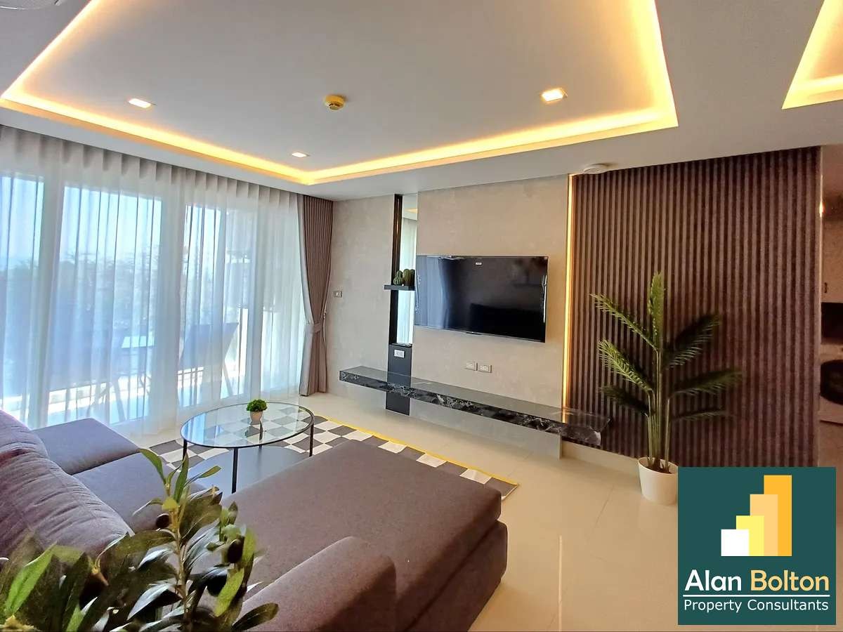 Brand New modern decoration 1 bed 1 bath in Pratamnak for RENT photo 3
