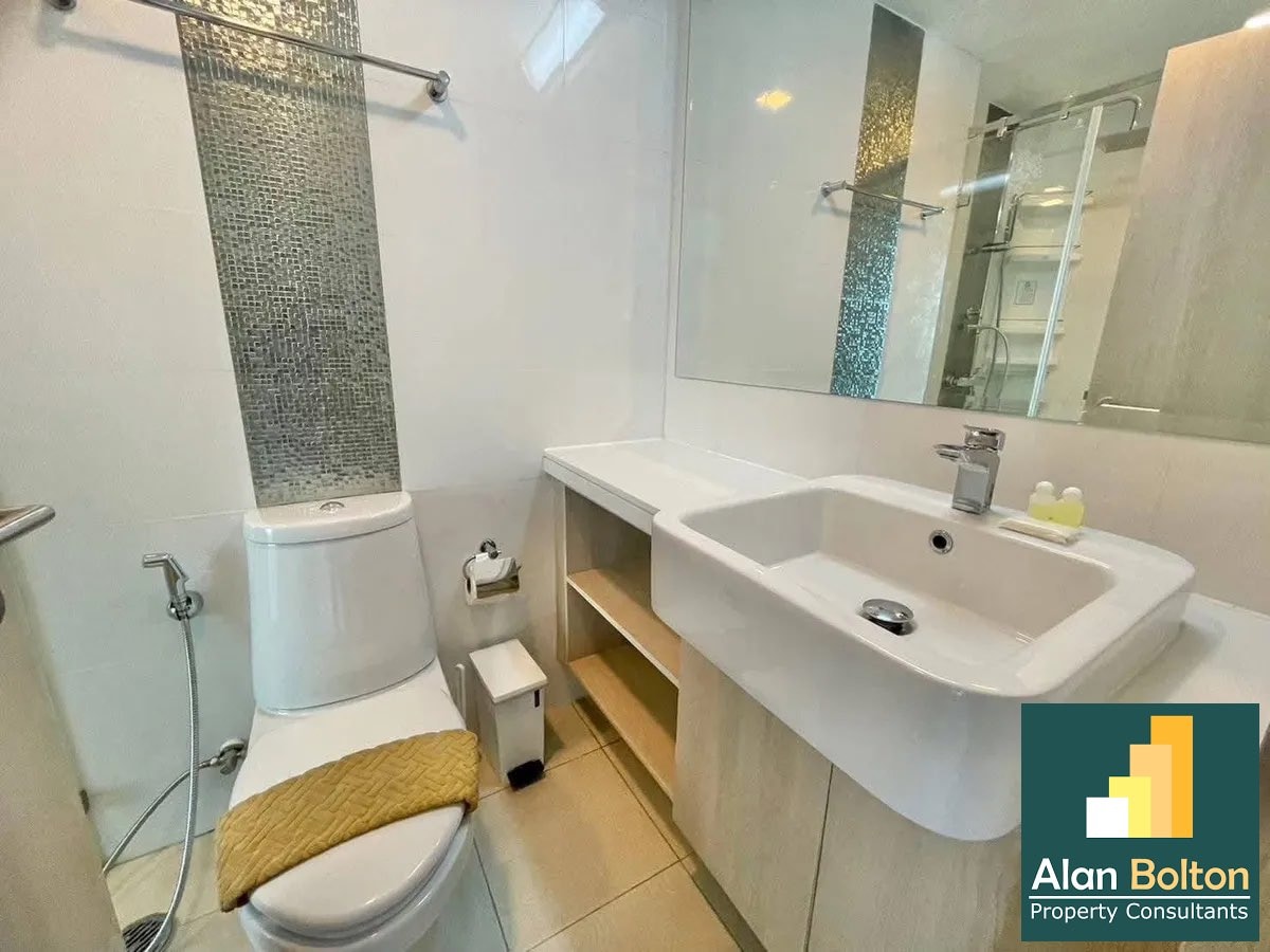 One bedroom Condo For Sale Near cosy beach photo 3
