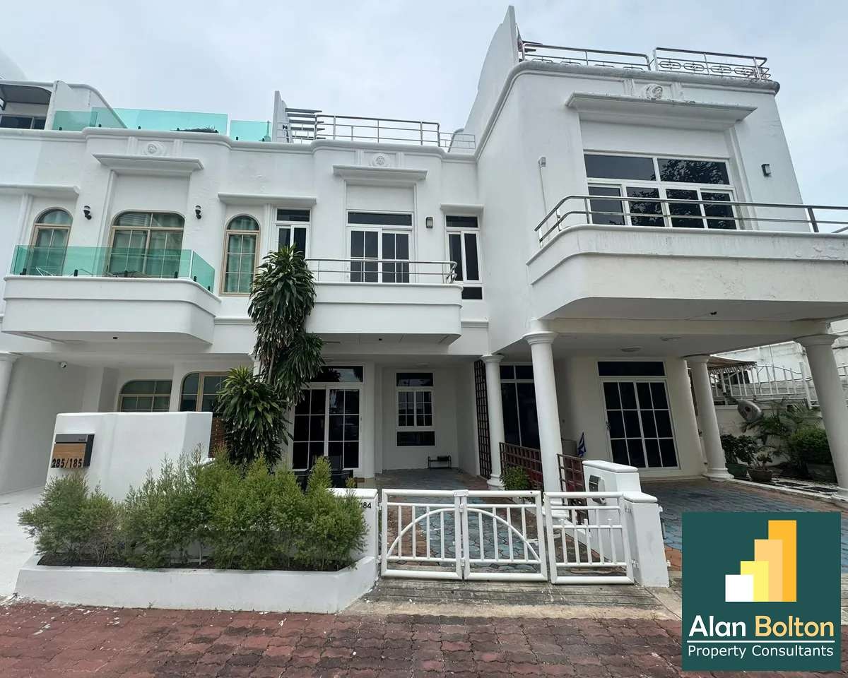 Townhouse in Wongamat Beach photo 6