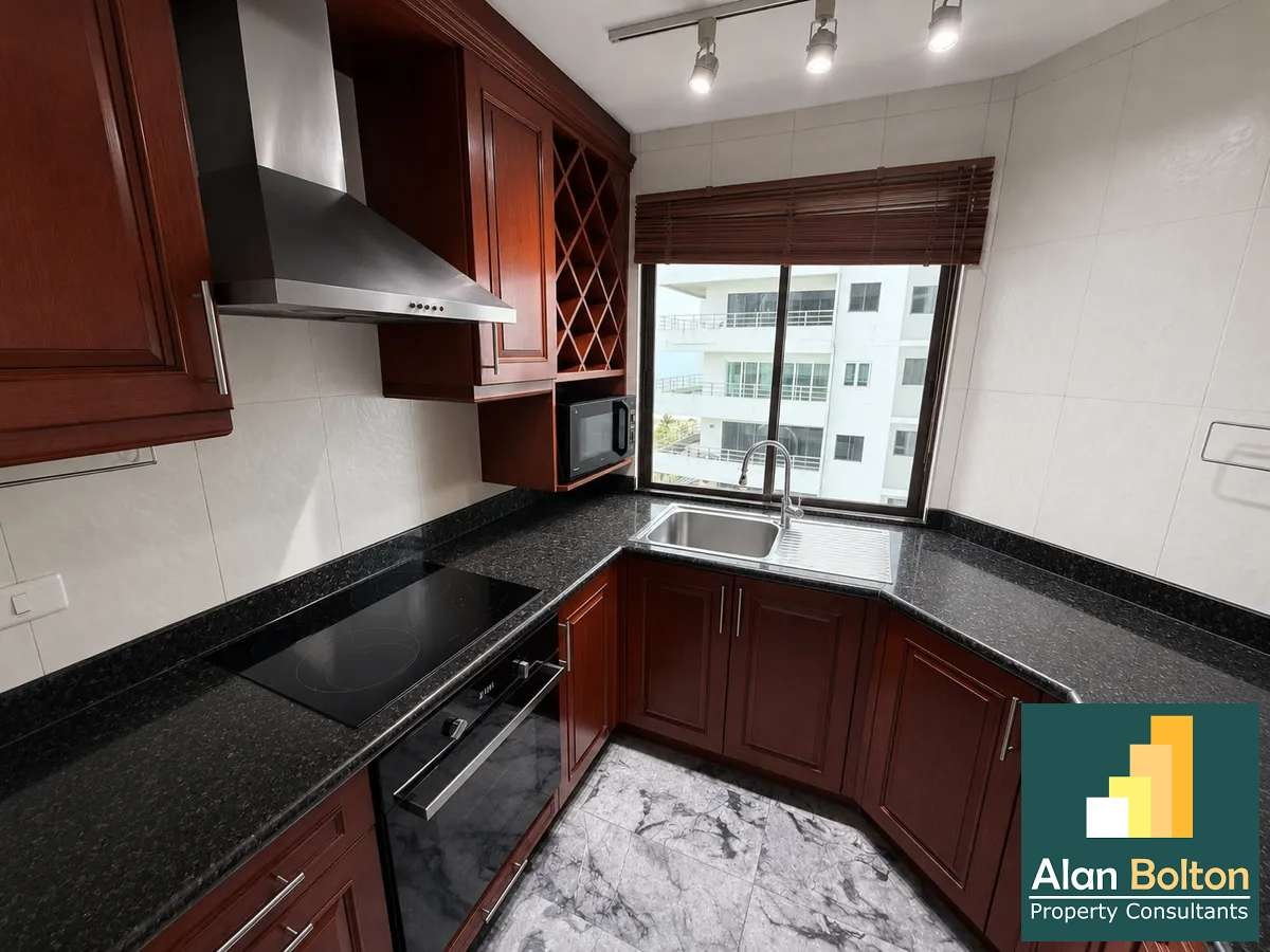 Large Beachfront Ocean View Studio Condo For Sale In Jomtien photo 11