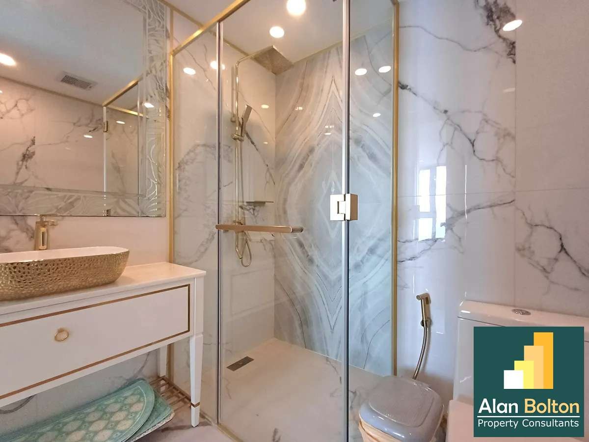 Stunning Sea View beachfront 2 beds 2 baths in Copacabana Beach Jomtien for RENT photo 16