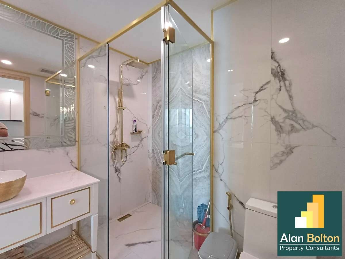 Stunning Sea View beachfront 2 beds 2 baths in Copacabana Beach Jomtien for RENT photo 17