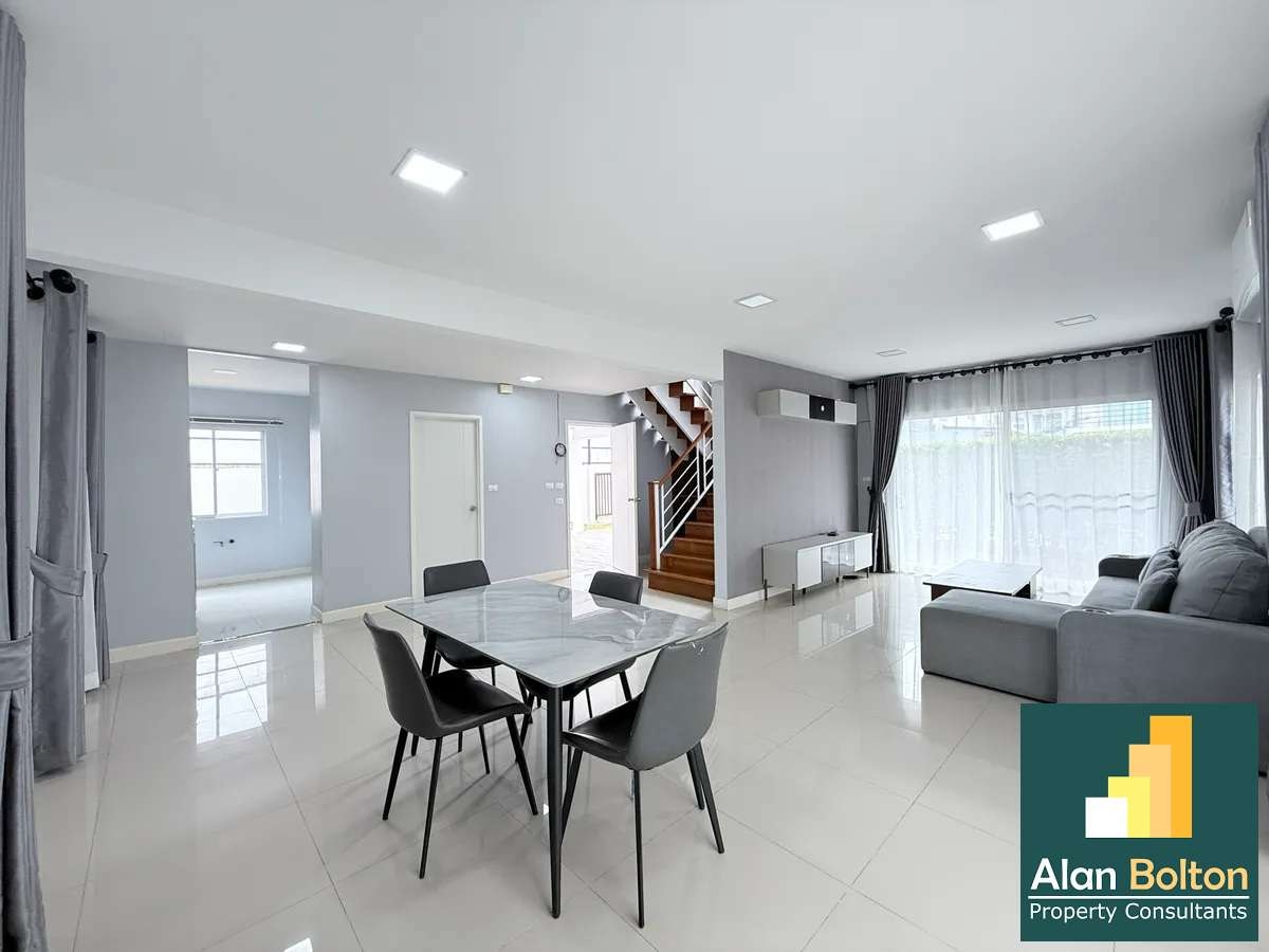 3 Bedroom 2 Bathroom house for rent photo 11