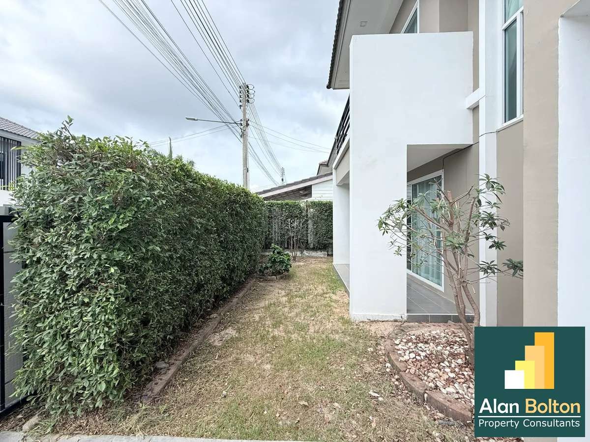 3 Bedroom 2 Bathroom house for rent photo 3