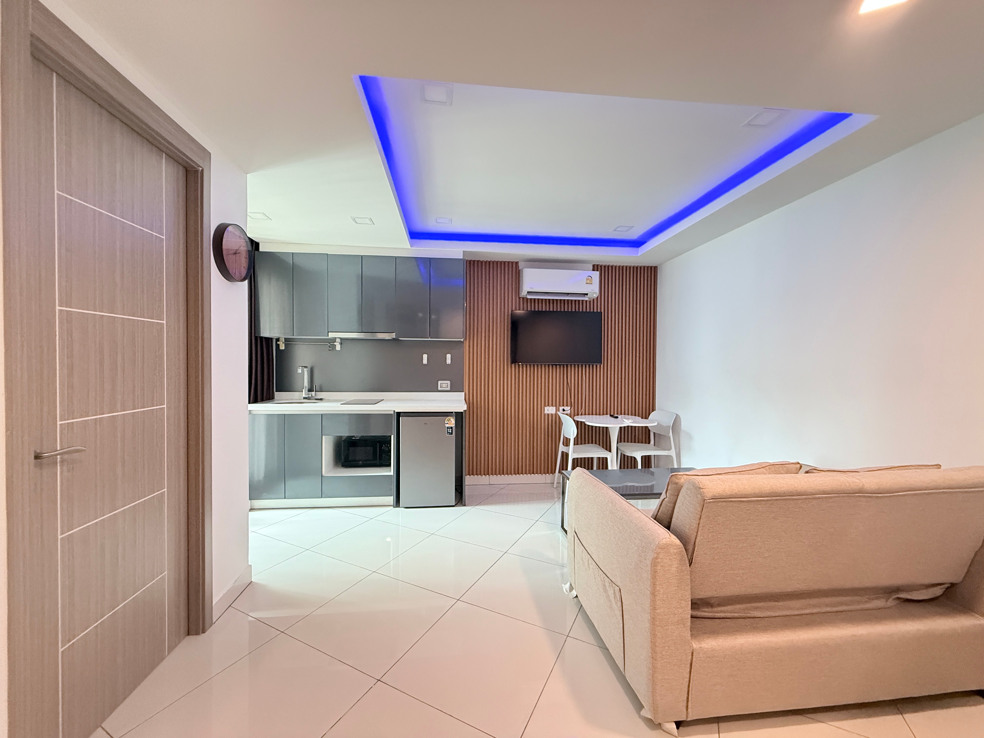 3 Bedroom 2 Bathroom house for rent photo 23