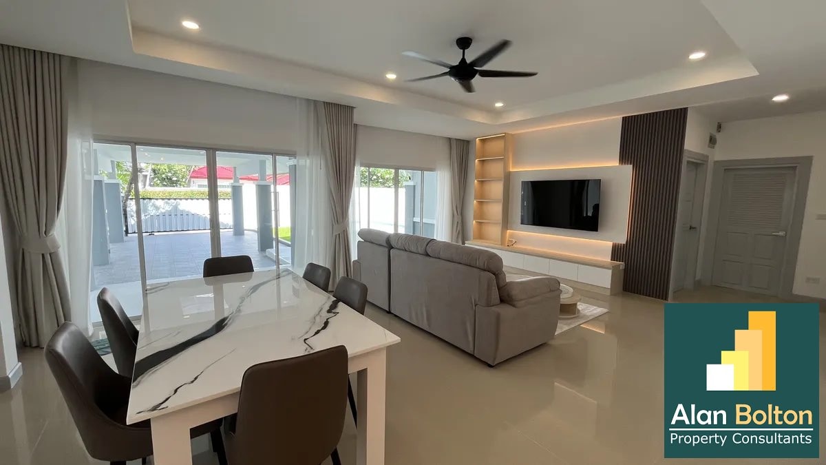 Brand New Modern 4 Bed 3 Bath Pool Villa At Secure Village In Huay Yai photo 12