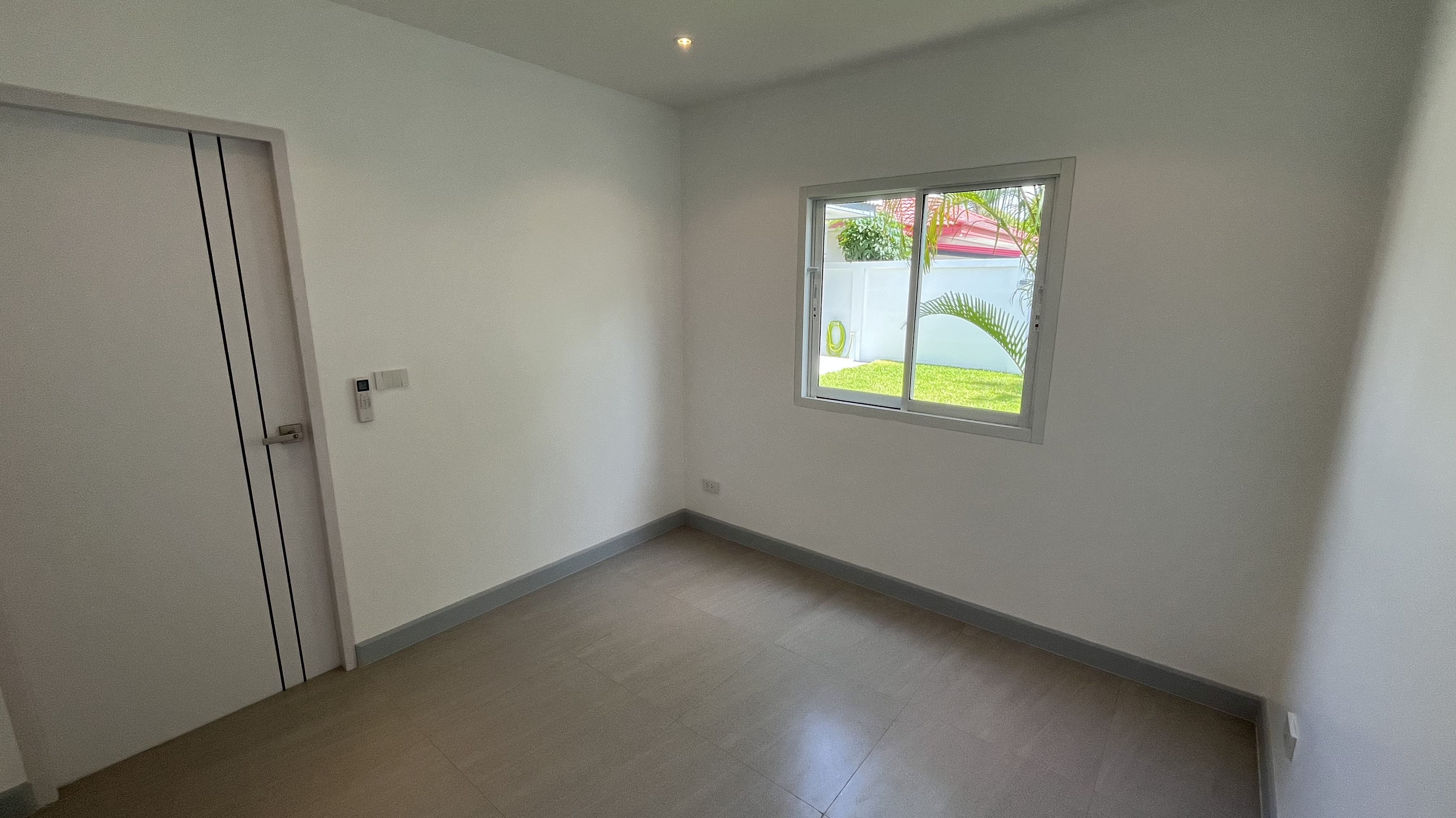 Brand New Modern 4 Bed 3 Bath Pool Villa At Secure Village In Huay Yai photo 31