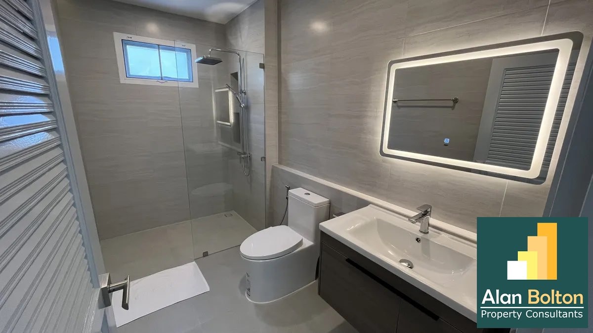 Brand New Modern 4 Bed 3 Bath Pool Villa At Secure Village In Huay Yai photo 15