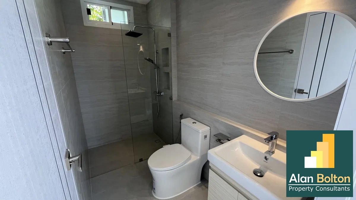 Brand New Modern 4 Bed 3 Bath Pool Villa At Secure Village In Huay Yai photo 6
