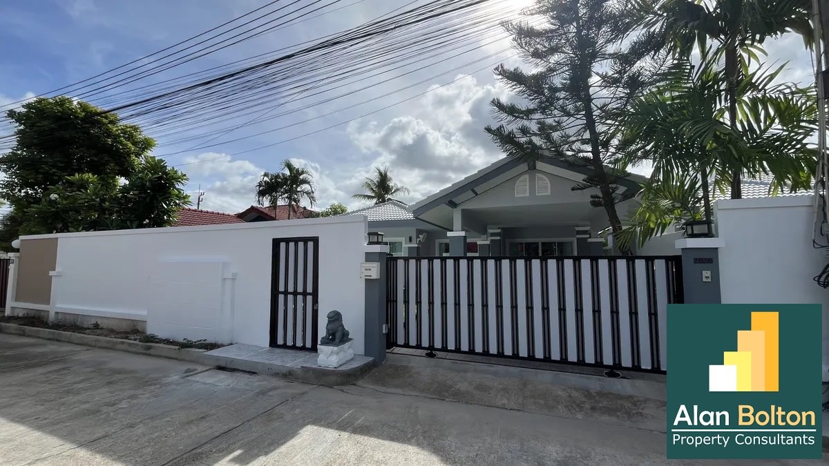 Brand New Modern 4 Bed 3 Bath Pool Villa At Secure Village In Huay Yai photo 20