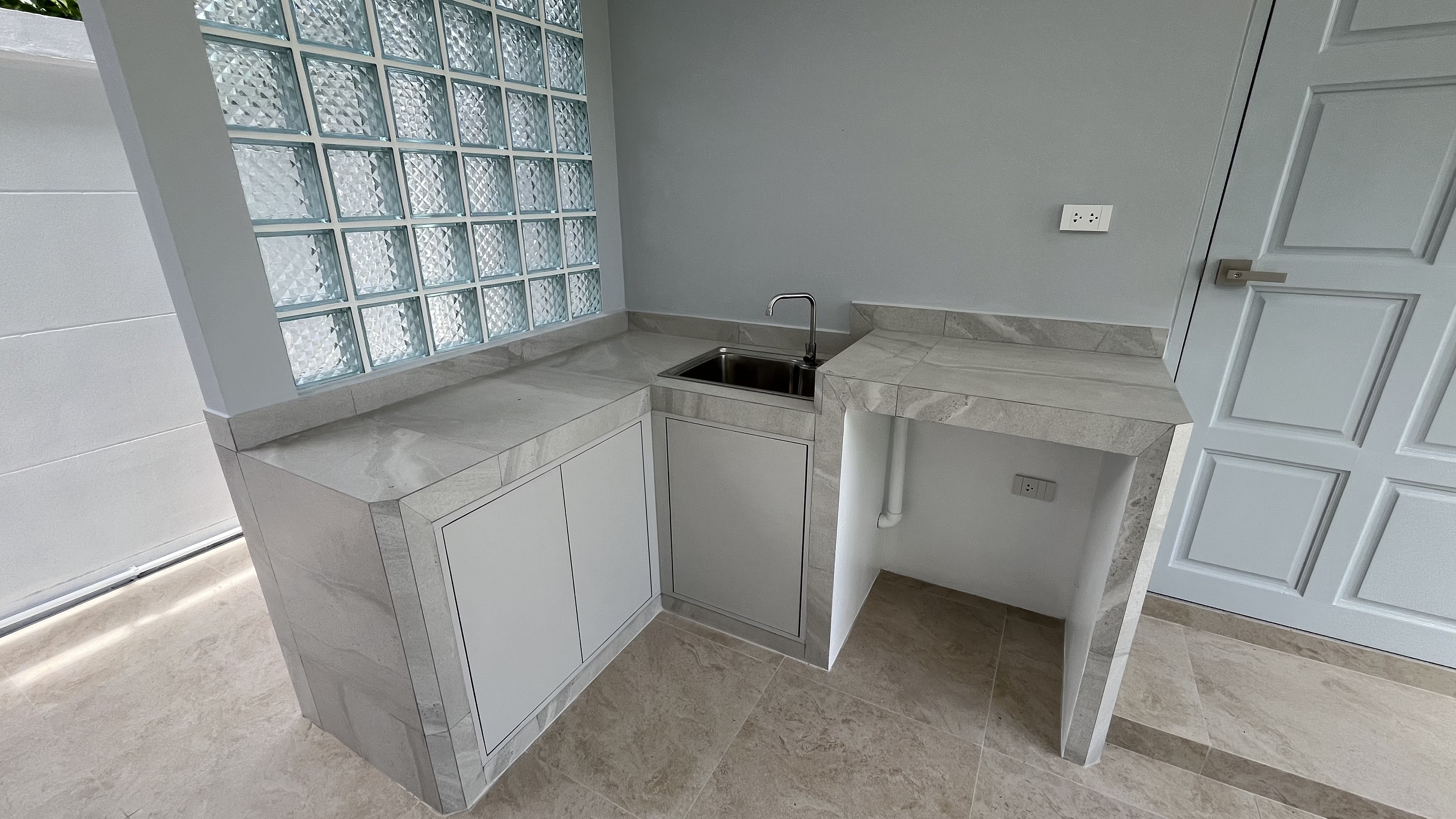 Brand New Modern 4 Bed 3 Bath Pool Villa At Secure Village In Huay Yai photo 43