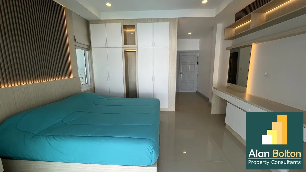 Brand New Modern 4 Bed 3 Bath Pool Villa At Secure Village In Huay Yai photo 10