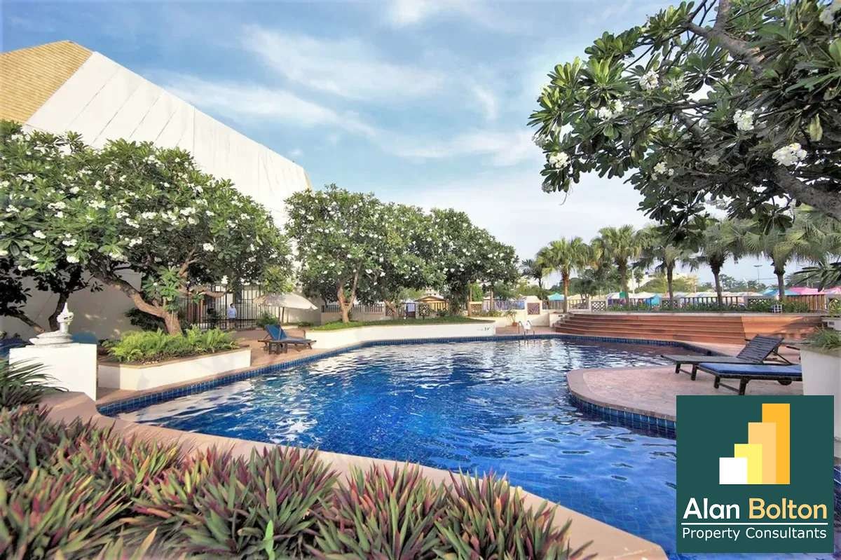 Spacious 160 sqm Duplex Residence at Panchalae Jomtien photo 14