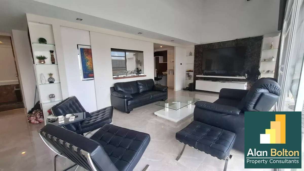 Spacious 160 sqm Duplex Residence at Panchalae Jomtien photo 2