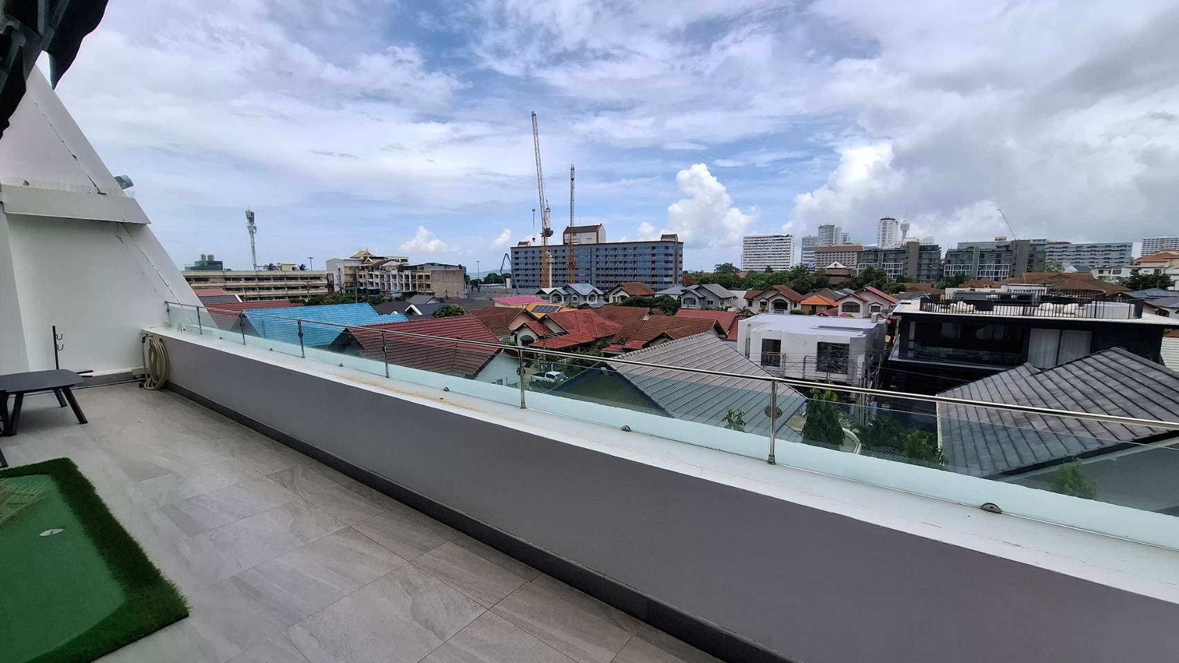 70 sqm 1-Bedroom Condo for Sale at Tropicana Pratumnak, Foreign Quota photo 37