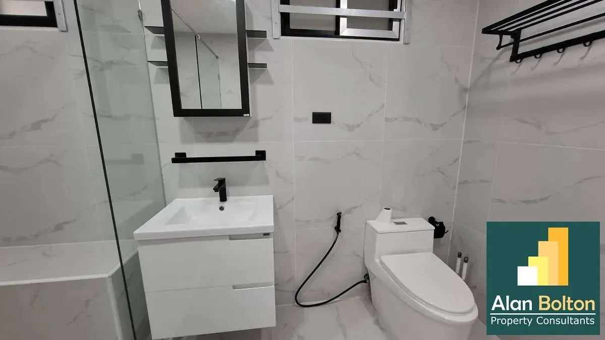 70 sqm 1-Bedroom Condo for Sale at Tropicana Pratumnak, Foreign Quota photo 15