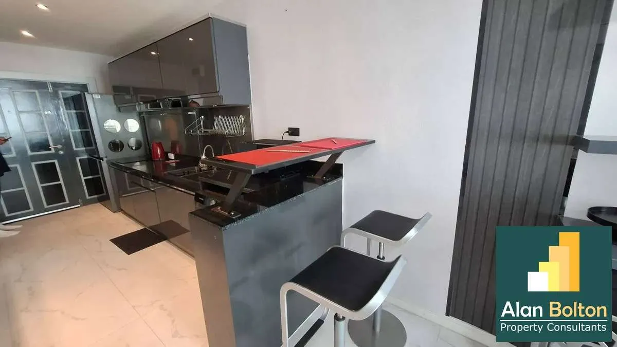 70 sqm 1-Bedroom Condo for Sale at Tropicana Pratumnak, Foreign Quota photo 4