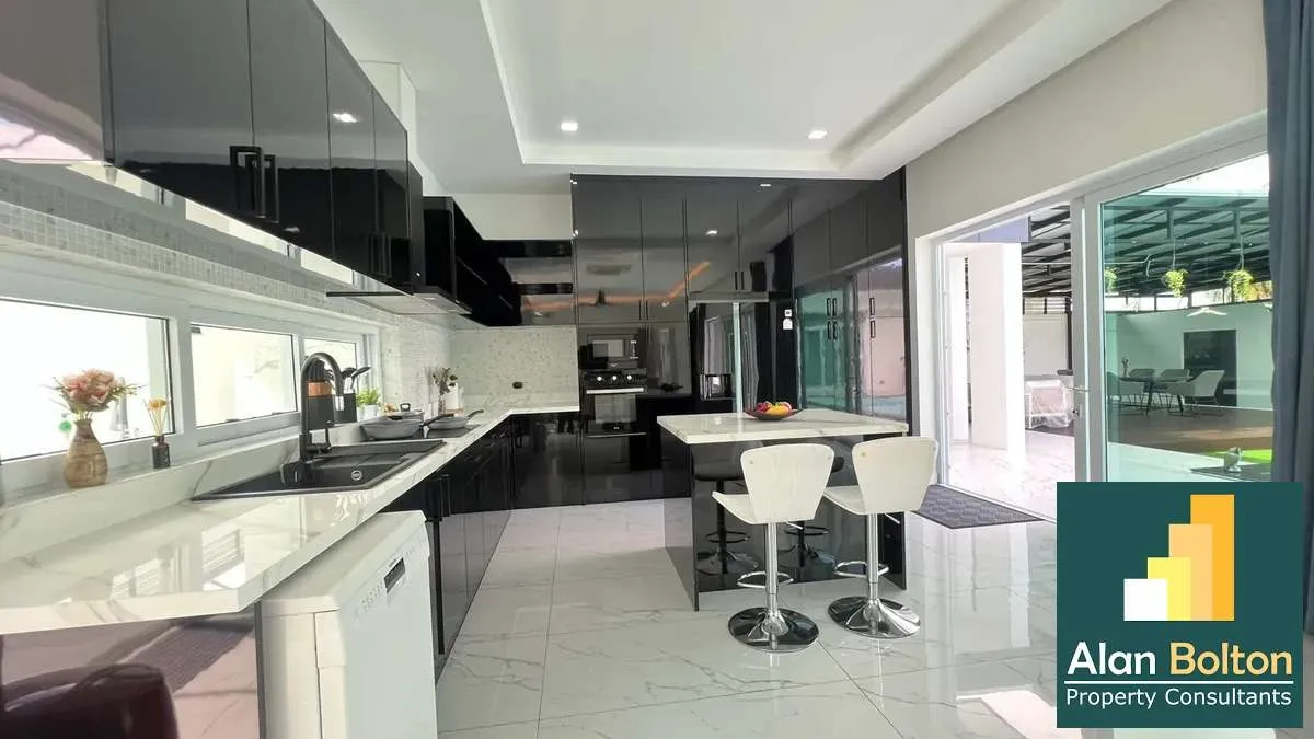 Luxury pool villa 3 Bedrooms 4 Bathrooms in Mapprachan photo 7