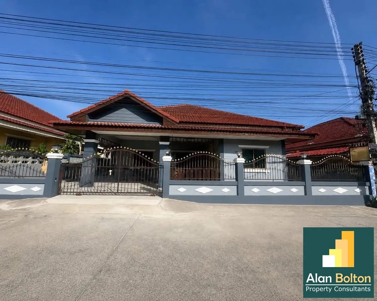 3 Bedrooms 2 Bathrooms in East Pattaya