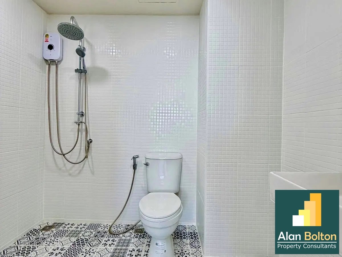 Coner room 1 Bedroom 1 Barhroom in East pattaya photo 5