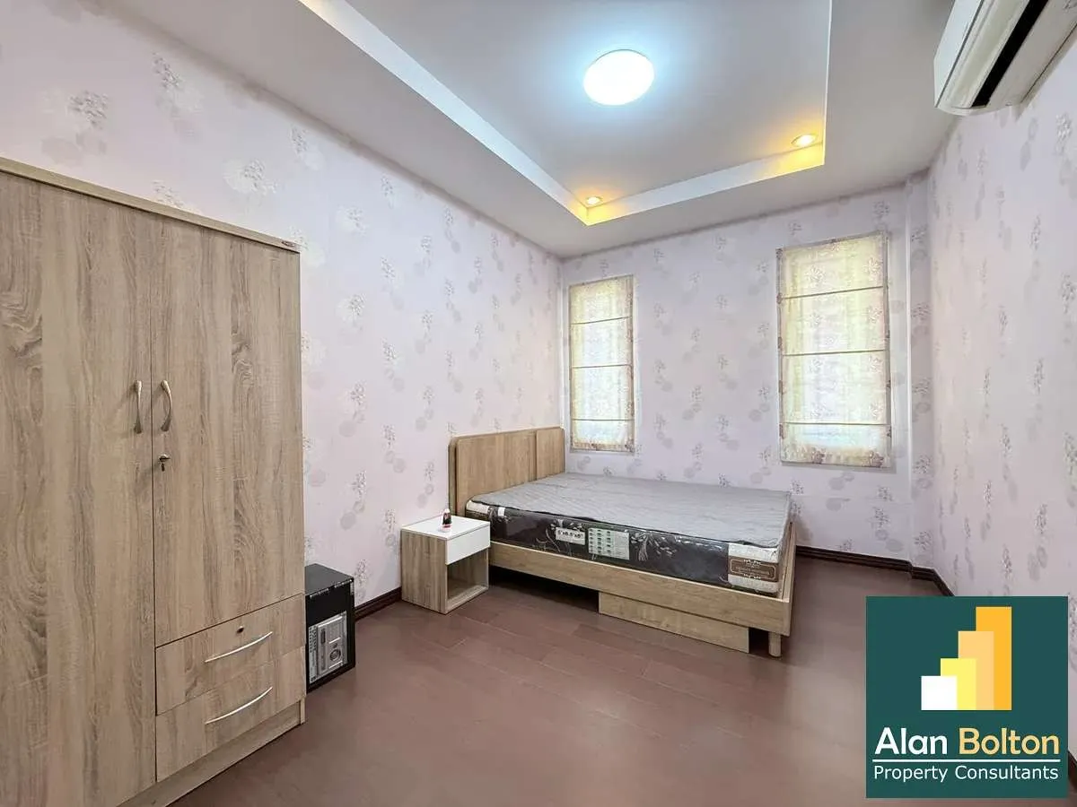 4 Bedroom 3 Bathroom for rent photo 17
