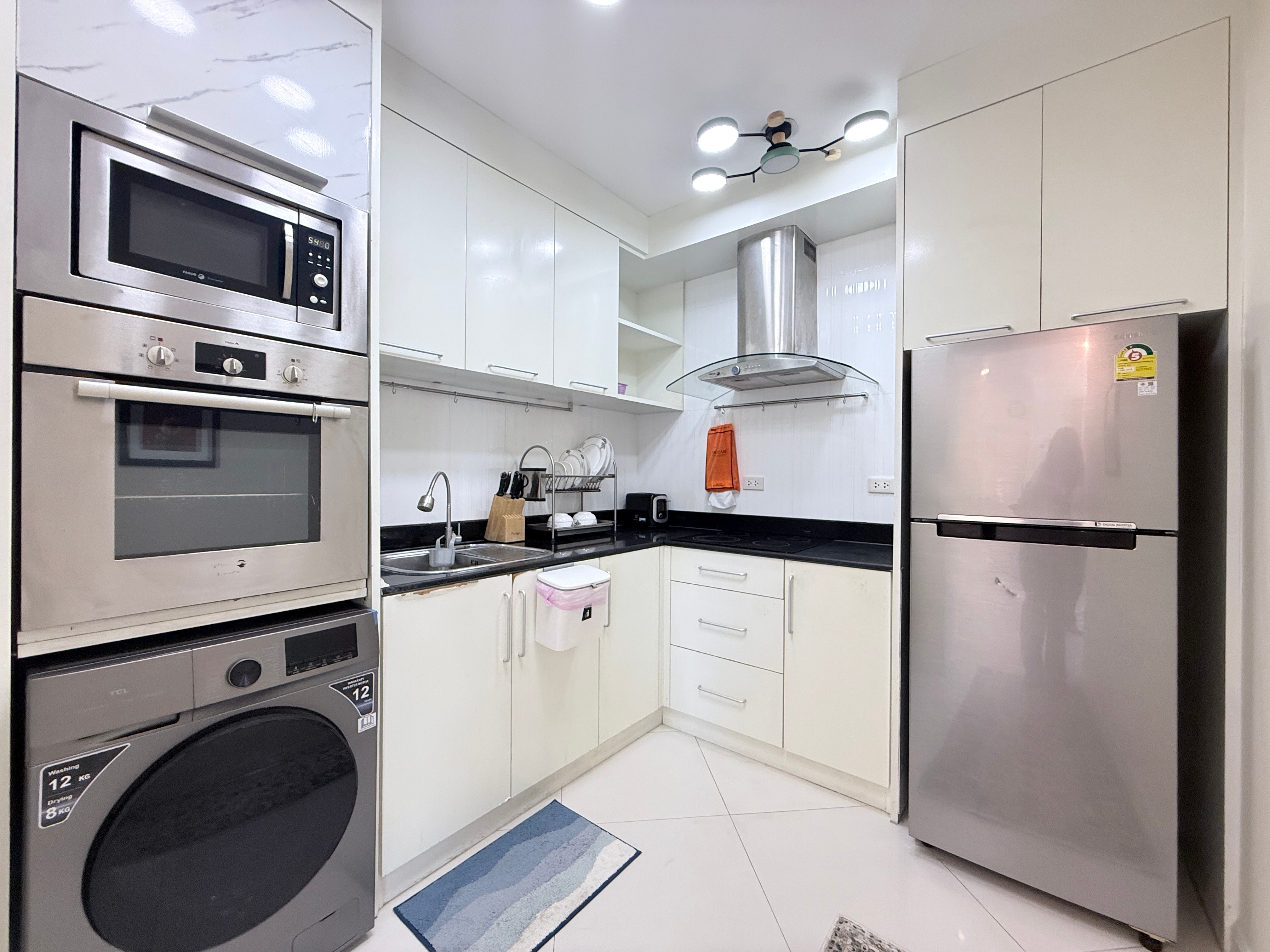 Studio for rent photo 37