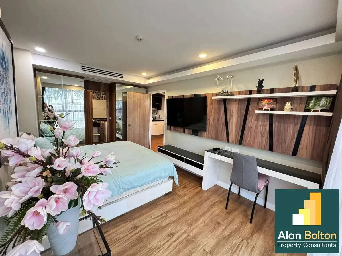 Two Bedroom Condo For Rent In Jomtien photo 2