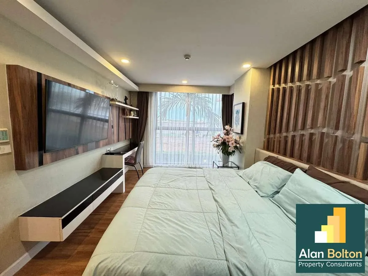 Two Bedroom Condo For Rent In Jomtien photo 3