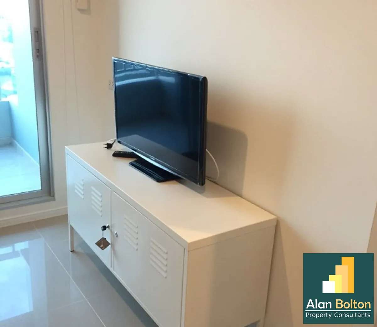 Seaview 1 bedroom 1 bahtroom in Lumpini Park Beach Jomtien for RENT (min. 6 months 12,000 THB/month) photo 5