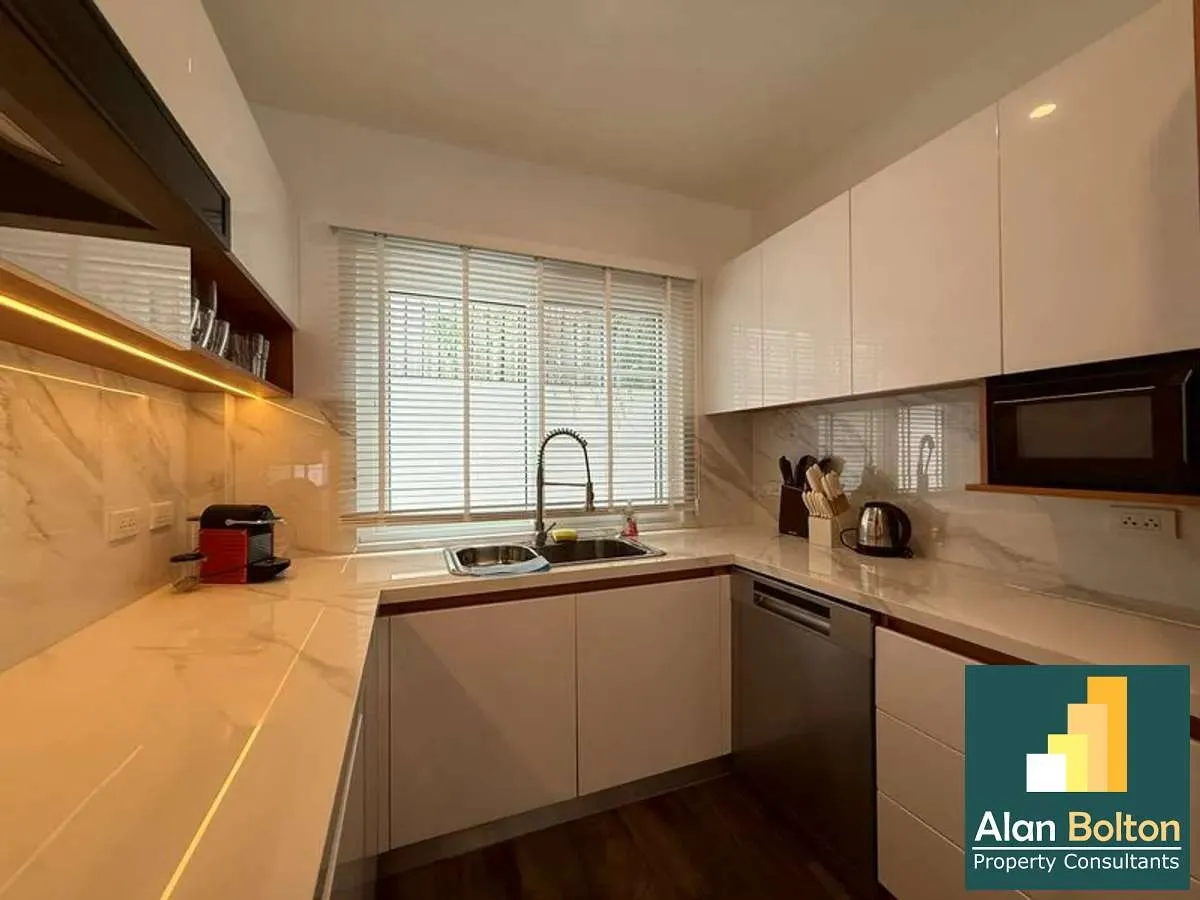 Modern 3 Bed 4 Bath Pool Villa In East Pattaya photo 8