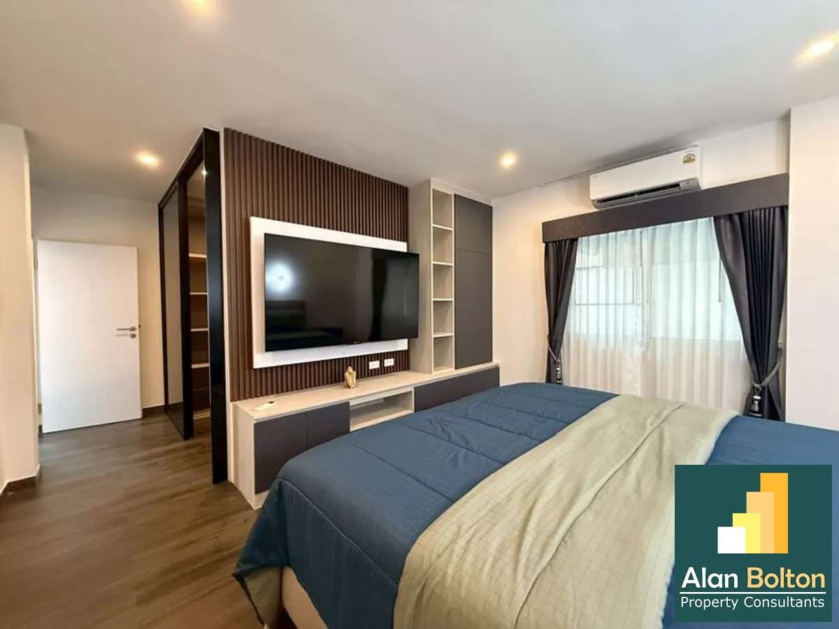 Modern 3 Bed 4 Bath Pool Villa In East Pattaya photo 9