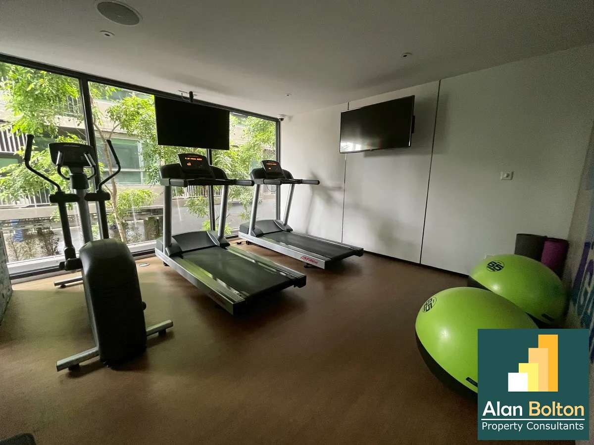 Beachfront Sea View studio 1 bahtroom in Bayphere Pattaya photo 13