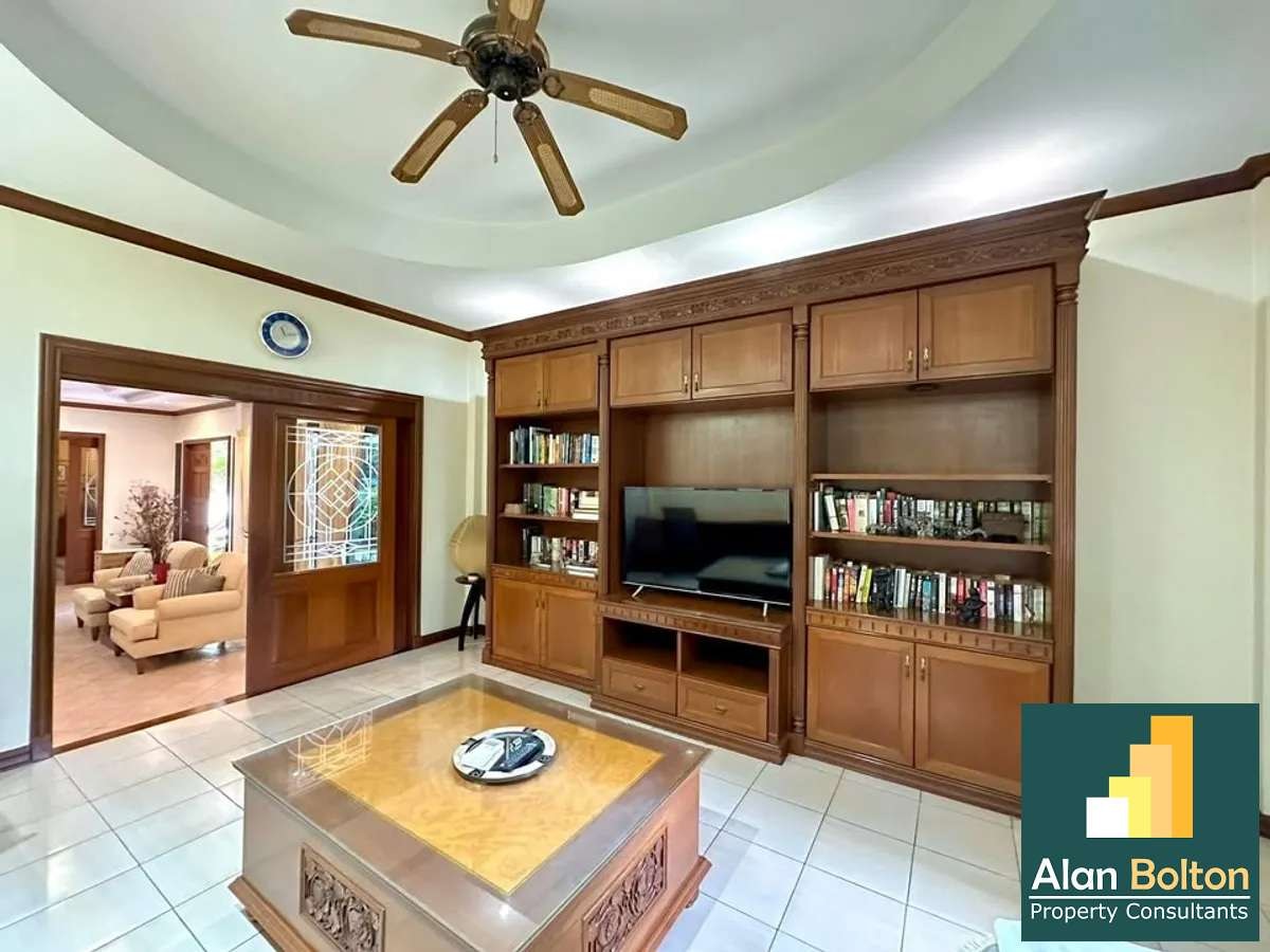 Prime location private house 3 bedrooms 3 bathrooms in Central Pattaya for RENT photo 4