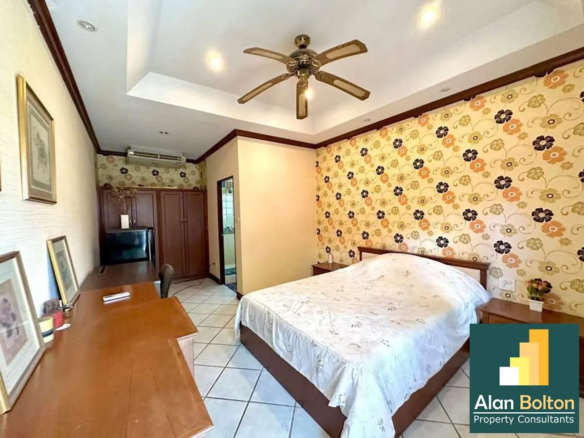 Prime location private house 3 bedrooms 3 bathrooms in Central Pattaya for RENT photo 17