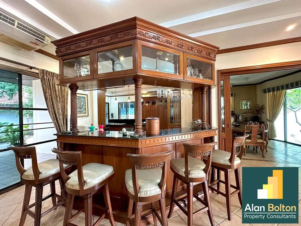 Prime location private house 3 bedrooms 3 bathrooms in Central Pattaya for RENT photo 9