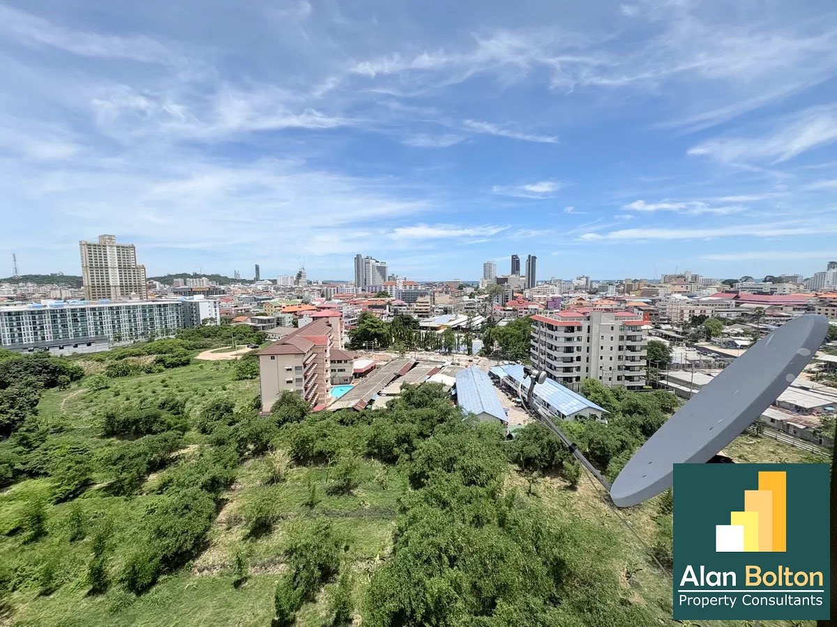 Foreign Name, Large 12th floor one bed sea view corner unit