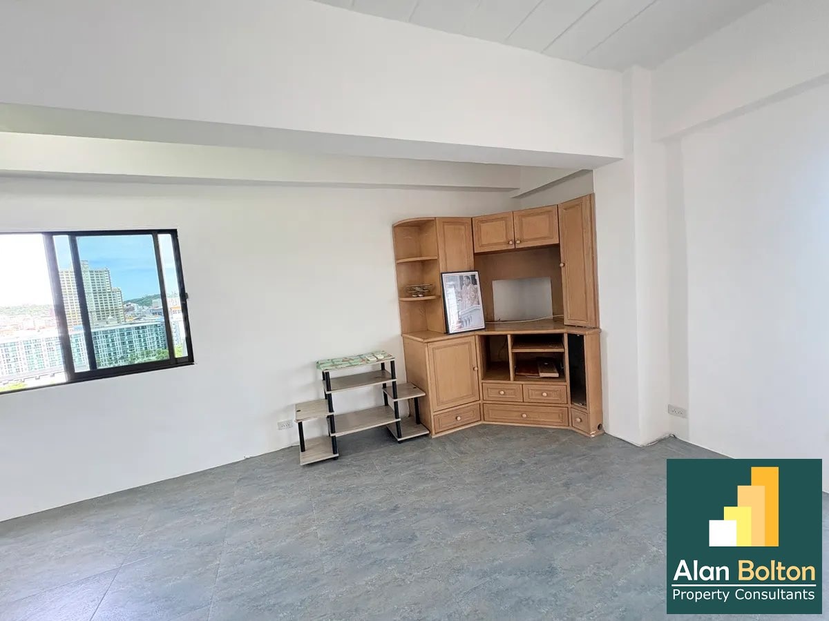 Foreign Name, Large 12th floor one bed sea view corner unit photo 10