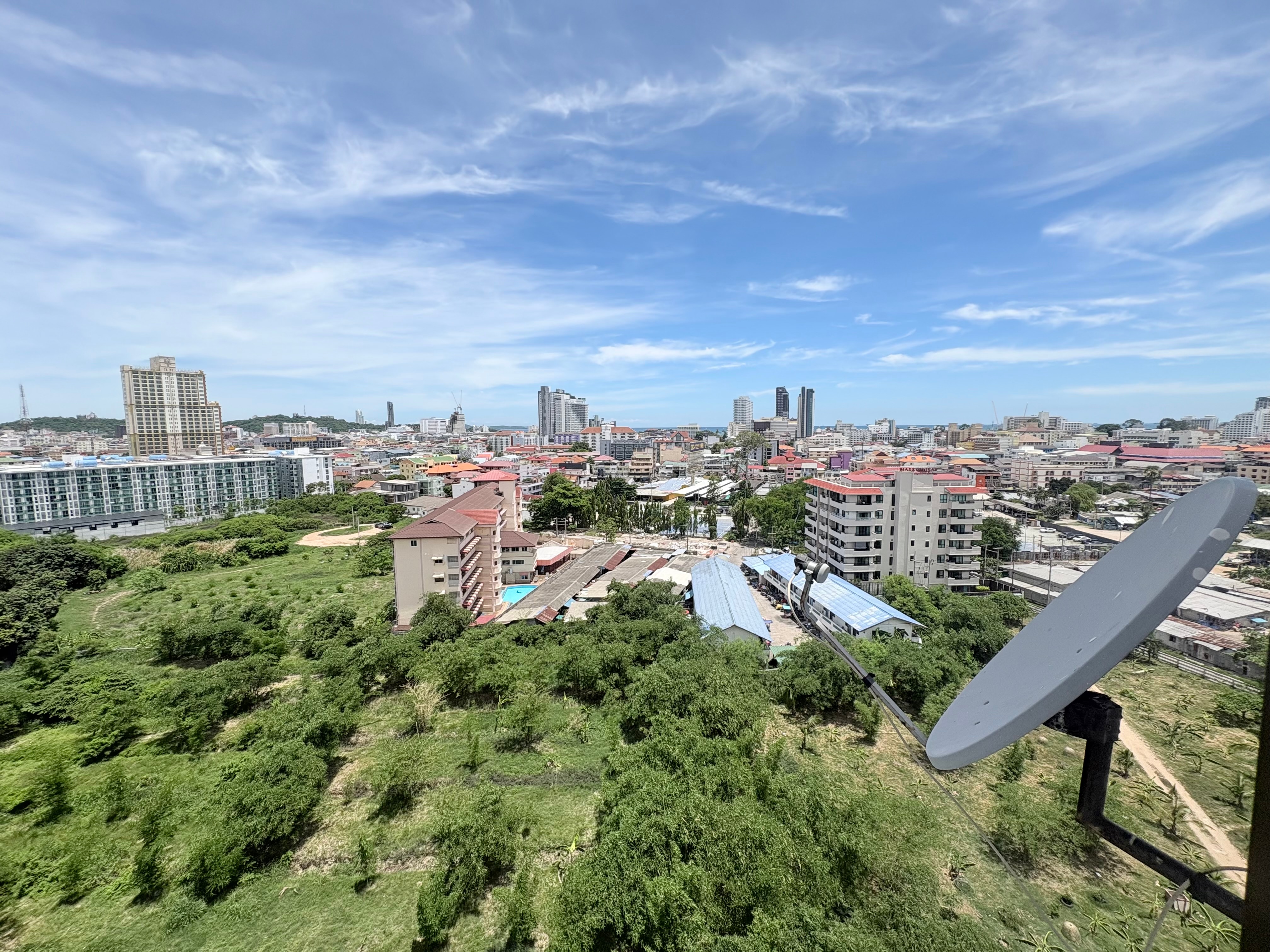 Foreign Name, Large 12th floor one bed sea view corner unit photo 16