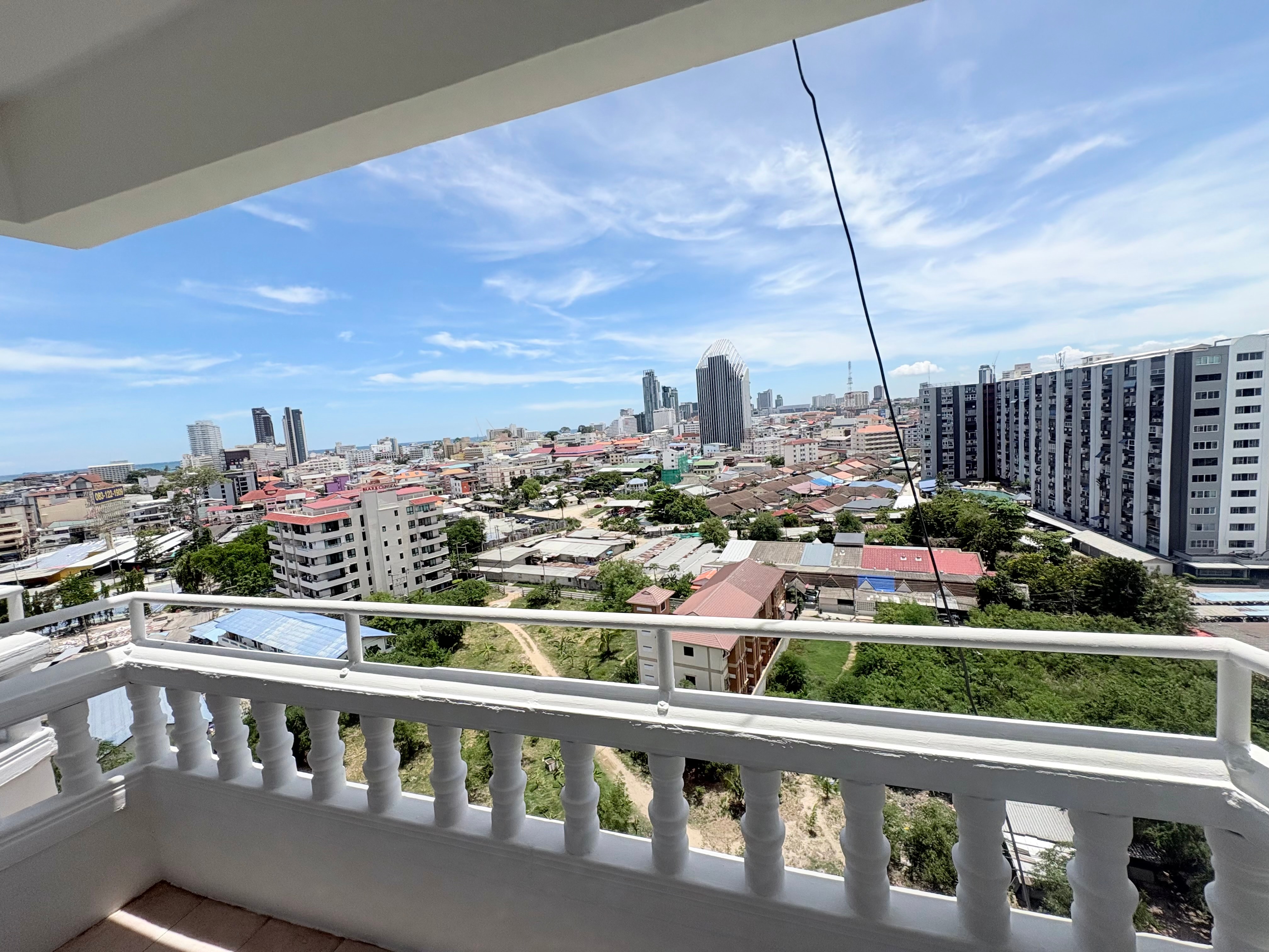 Foreign Name, Large 12th floor one bed sea view corner unit photo 26