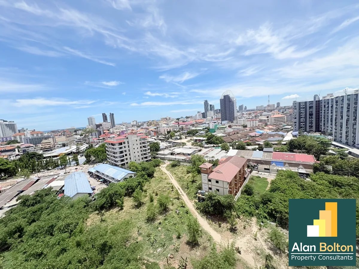 Foreign Name, Large 12th floor one bed sea view corner unit photo 13