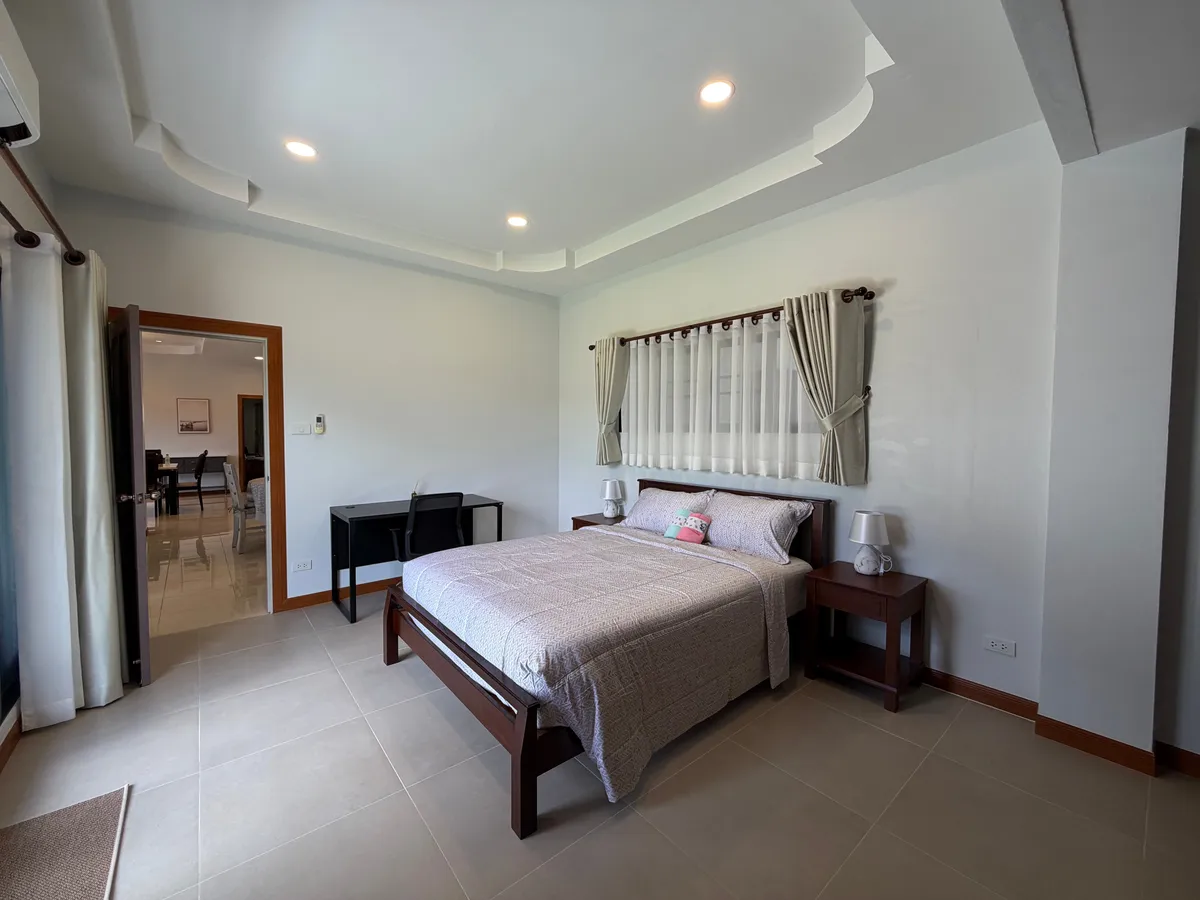 Stunning Fully Renovated Pool Villa in East Pattaya For rent photo 11