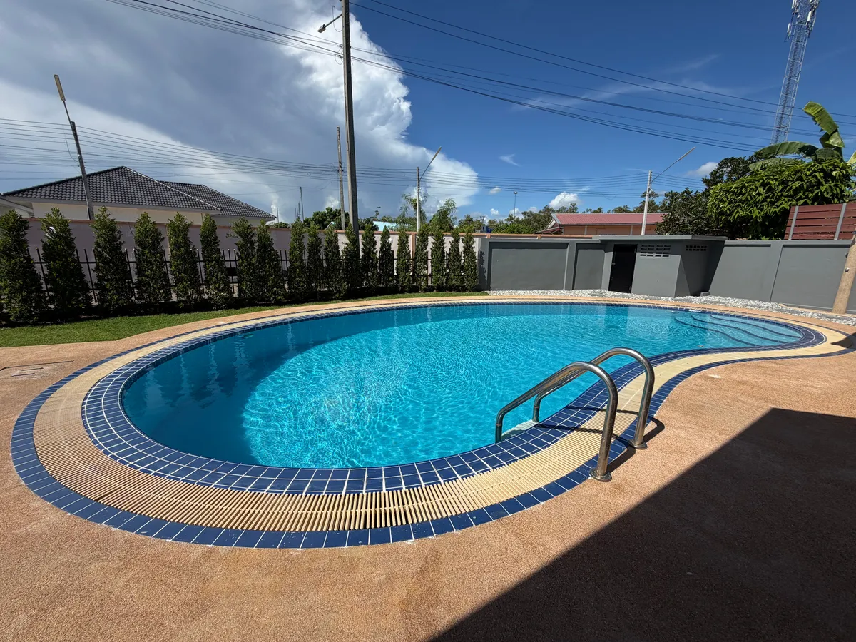 Stunning Fully Renovated Pool Villa in East Pattaya For rent photo 12