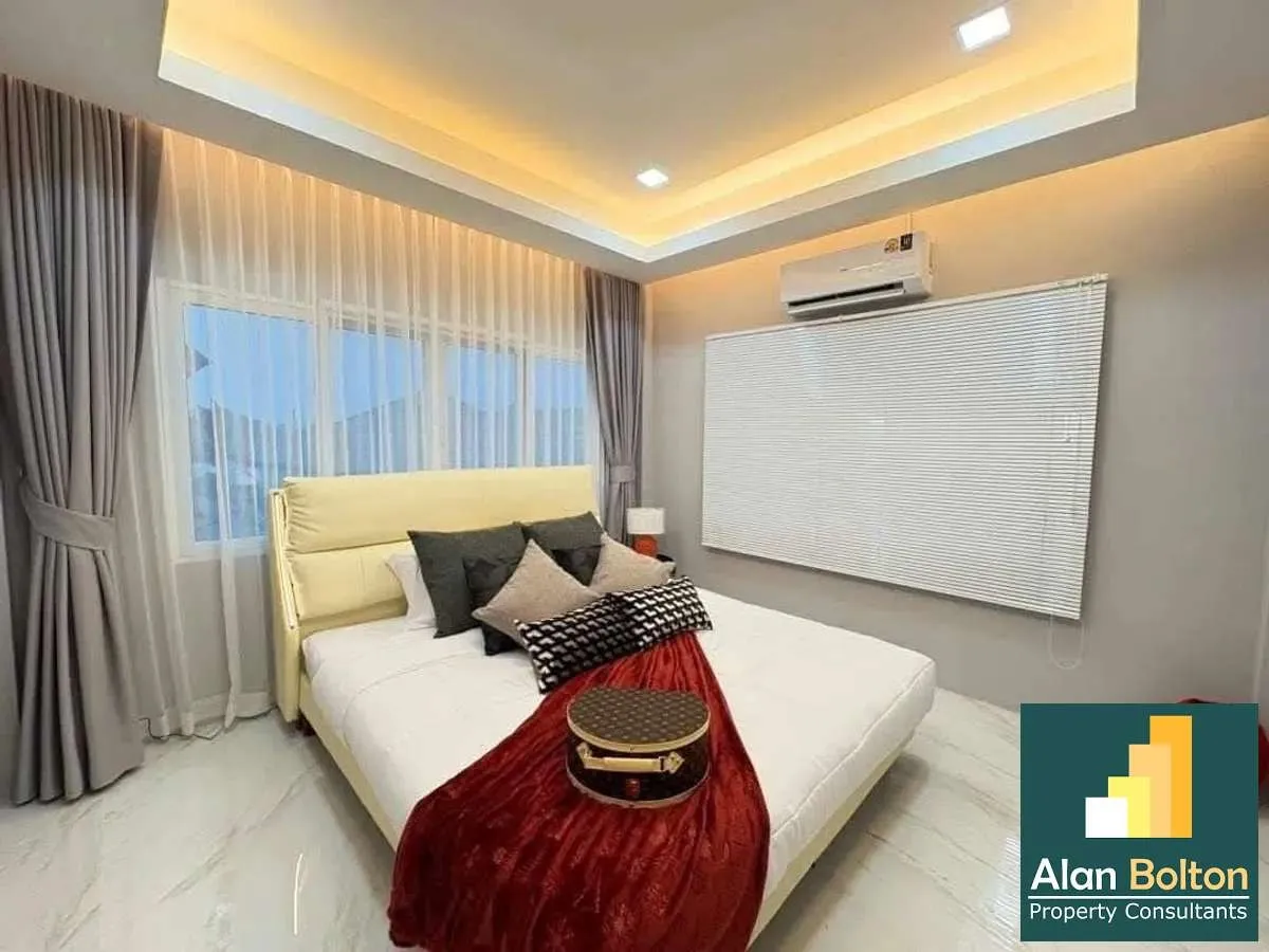 Newly Renovated Pool Villa 5 bedrooms 5 bathroom in Central Park 4/2 for SALE photo 12